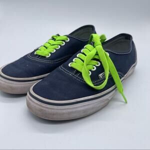 Vans Sneakers, Mens size 7 Women’s size 8.5. In excellent condition!